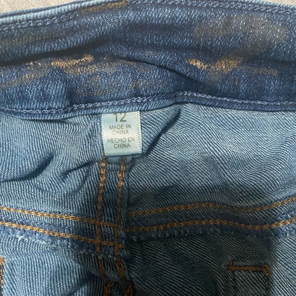 Seven jean shorts. - Picture 4 of 7